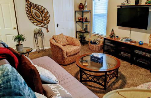 The Estate Loft in Downtown Milford - Foto 9