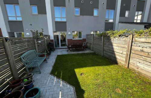 2 Bedroom Eco House with South Facing Balcony - Foto 36
