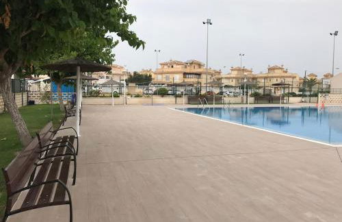 Adosado nuevo con piscina Gran Alacant - Foto 28