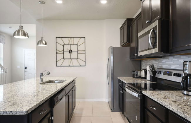 Relax in Style Pool, Resort Amenities, Near Disney - Foto 14