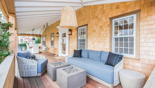 Close to Dtwn Nantucket! Group Getaway with Patio - Foto 4