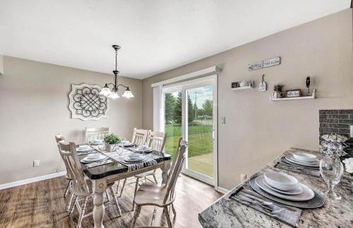 Serene 3 Bedroom Home, NRM, Wi-fi, Parking, Queen Bed - Foto 10