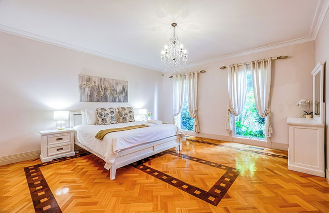 StayAU Expansive 7BR Villa Warrandyte - Foto 29