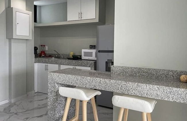 Level luxury condos - Photo 16