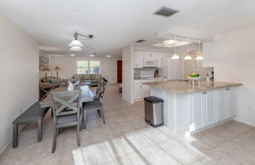 Alligator Escape - Heated pool haven just minutes from Venice beaches - Foto 24