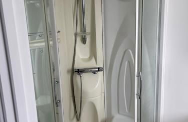 Lovely, Sleeps 6, 2 baths, Riverside Views, Parking, GY - Foto 23