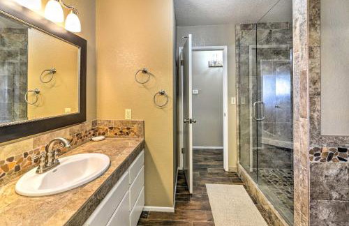 Bullhead City Home w/ Private Pool, Hot Tub & View - Foto 19