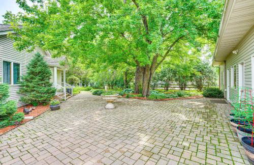 Hot Tub and Fireplace Cozy Home on Howard Lake! - Foto 33