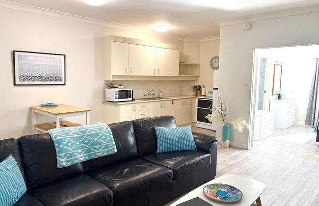 Smugglers on the Beach - Foto 38