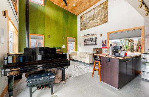 Secluded Private Retreat with Cabin & Vintage Airstream - Foto 21