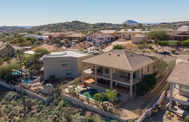 Fabulous 4-bdrm W/breathtaking Views & Pool! - Foto 47