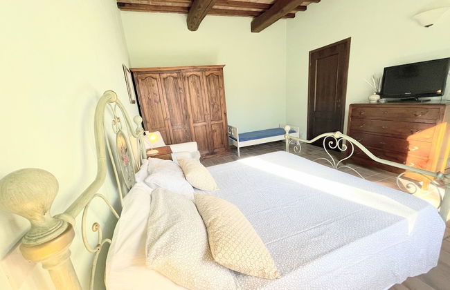 Detached Villa - Sleeps 10 - Pool - Pergola - Playground for Children - Wifi - Foto 28