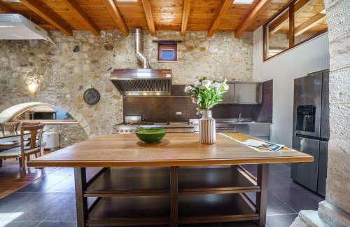 Villa Candice, Luxurious Historic Villa with Sea View by Rentado - Foto 22