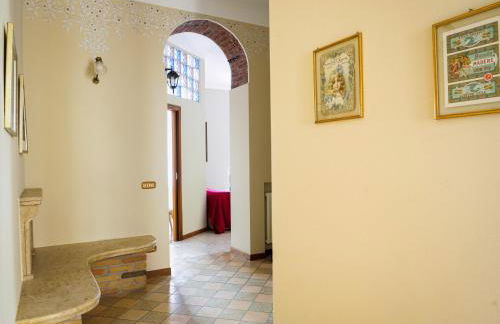 Wonderful downtown apartment-HD NETFLIX, KING-SIZE BED, two minutes' walk from metro - Foto 13