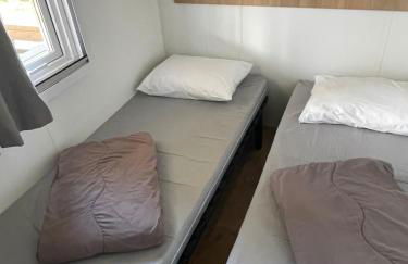 Mobil Home récent en Camping 5 étoiles sur la côte de Normandie plage 1400 m - Photo 4