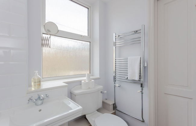 Newly Refurbished 4 Bedroom House in East London - Foto 40