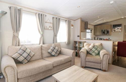 Snape Lodge - Photo 7