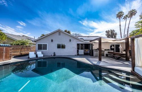 Luxury 3BR with Cabana Oasis Pool & Style - Foto 1