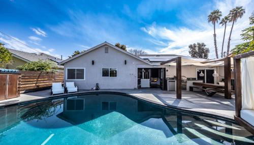 Luxury 3BR with Cabana Oasis Pool & Style - Foto 1