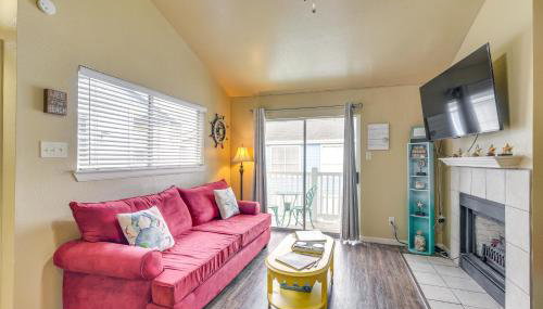 Bay View, Pool Access Romantic Galveston Retreat! - Foto 5