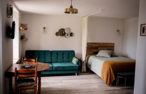 Proche PuyDuFou - Gite Maison La Roulière - Foto 24