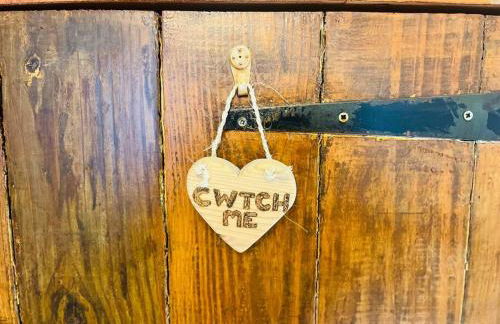 Charming Brecon Beacons Cottage with Parking - Foto 2