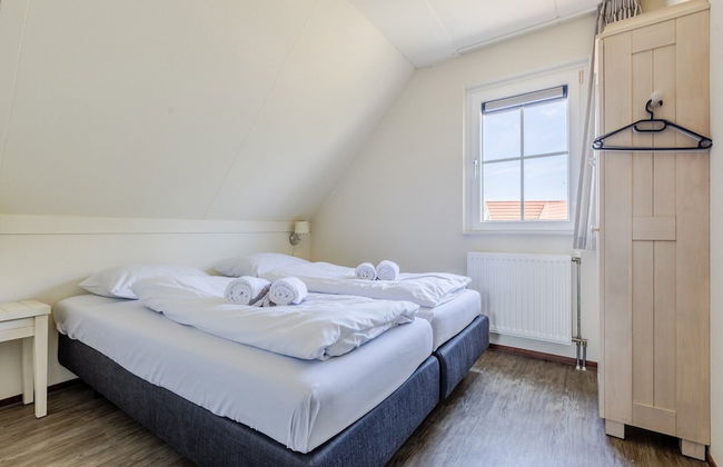 Beachside Villa + Sauna - Photo 5