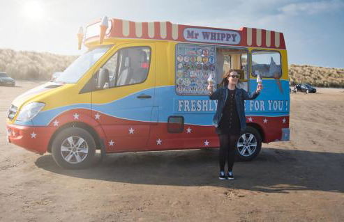 Enlli Fach cabin sleep's 2 adults and 2 children 2 dogs welcome not suitable for contract workers due to parking height restrictions - Photo 22