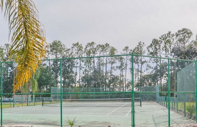 Near Theme Parks! Potter's Castle! Gorgeous, 3 BR's, Sleeps 8, Pool! - Foto 27