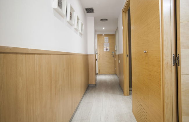 BBarcelona Gaudi Flats - Photo 32