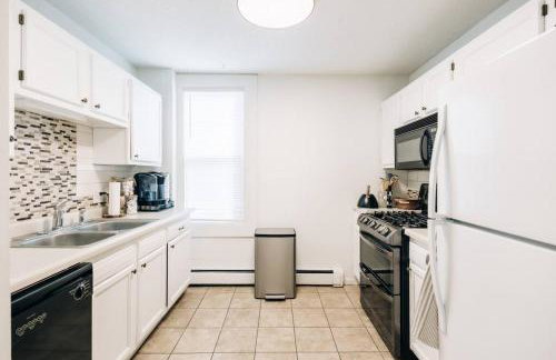 Bright, chic & spacious in the heart of St. Paul by Summit-University with porch and swing chairs - Foto 11