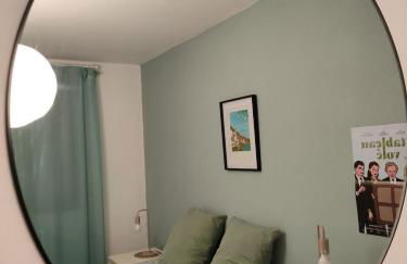 Maison Médicis - T5 Spacieuse et Calme en Ville - Emplacement Idéal - Photo 4