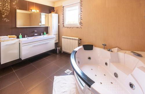 Villa Sole Istria, holliday villa near Pula, Ferienhaus Ferienvilla Istrien - Foto 30