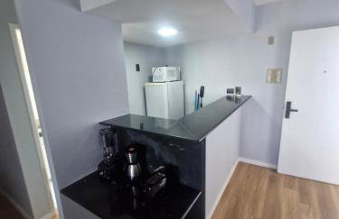 Flat Parque Amorim - Excelente localização, confortável e super completo - Foto 8