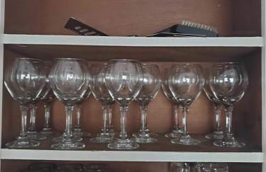 Large Fenced Yard near Midtown- Shamrock Stay - Foto 80