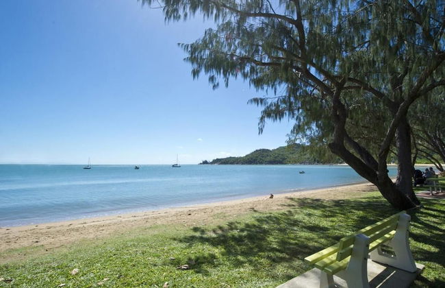 Maggies Beachfront Apt. 7 - Photo 15