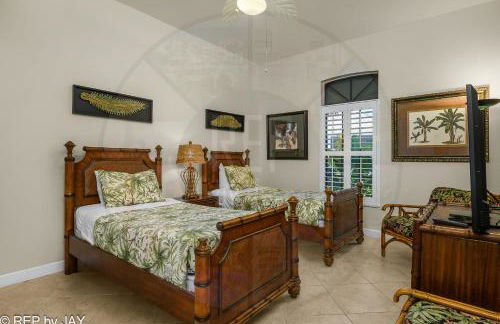 Imperial Paradise Naples - Photo 11