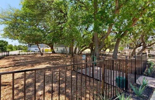 Cozy Stay in Heart of Leander - Foto 14