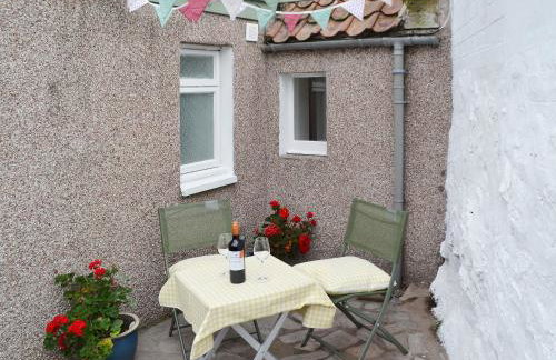 Well Cottage - Photo 11