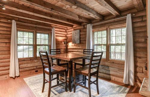 Charming Renovated Cabin with Fireplace - Foto 11