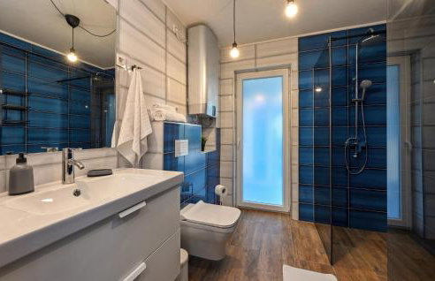 Beautiful Home In Turcin With Sauna - Foto 24