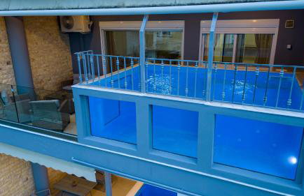 Grand Suites with Private Pools - Photo 68
