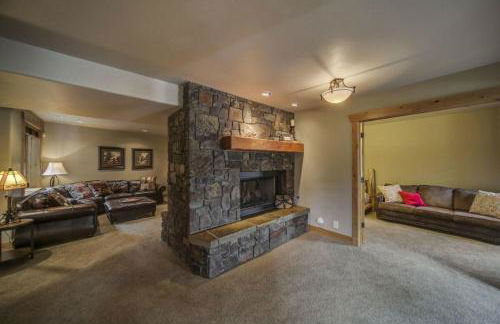 Bear Discovery Custom Tamarack Estate Home by Casago McCall - Donerightmanagement - Foto 30