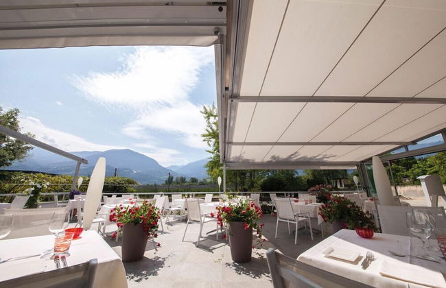 Hidalgo Suites & Restaurant - Photo 47