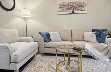 Entire home Sleeps 5 guest 5 mins fromMCR City - Foto 3