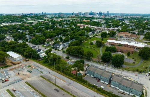 WeHo Nashville Home, Geodis Park, Private Movie Theater! 10min to Broadway! Sleeps 10! - Foto 31