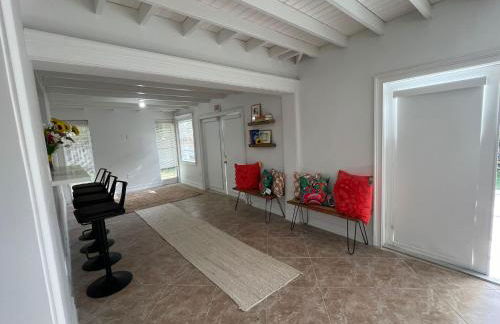 Entire home in Biscayne Park, Florida - Foto 4