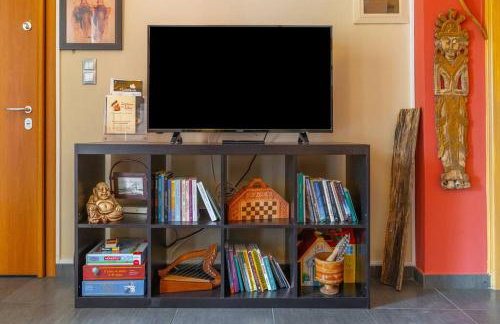 The HostMaster Ethnic Touch Feel Studio - Photo 24