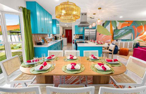 NEW-Heated Pool-Pickleball-Hot Tub-Movie Theater-Game Room-Playset-Basketball-10 Beds - Foto 14