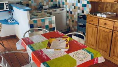 Location climatisée, piscine, animaux acceptés, jardin clôturé, parking, provence , wifi - Foto 4, stove, dishwasher, pet friendly, minibar